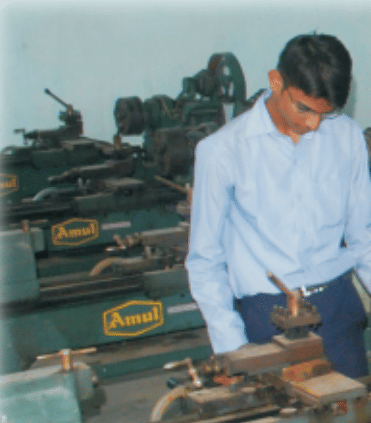 Sanjay Education Society's College of Engineering Dhule Labs photo 8